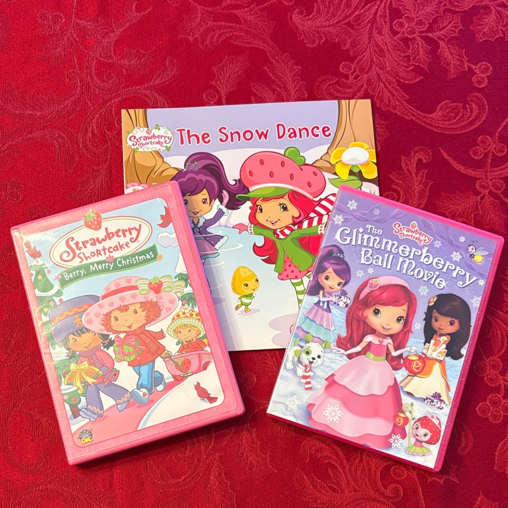 Strawberry Shortcake Book and DVD Bundle